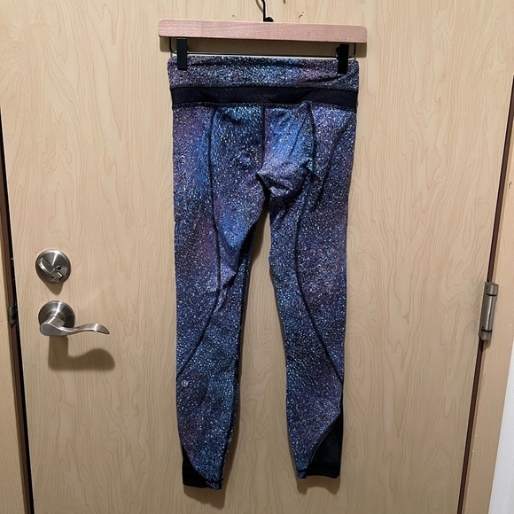 Lululemon Mermaid Leggings - Picture 2 of 3